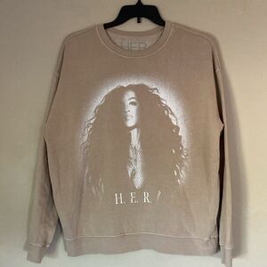 H.E.R. Singer Graphic Sweatshirt Tan Crewneck Sweater Large